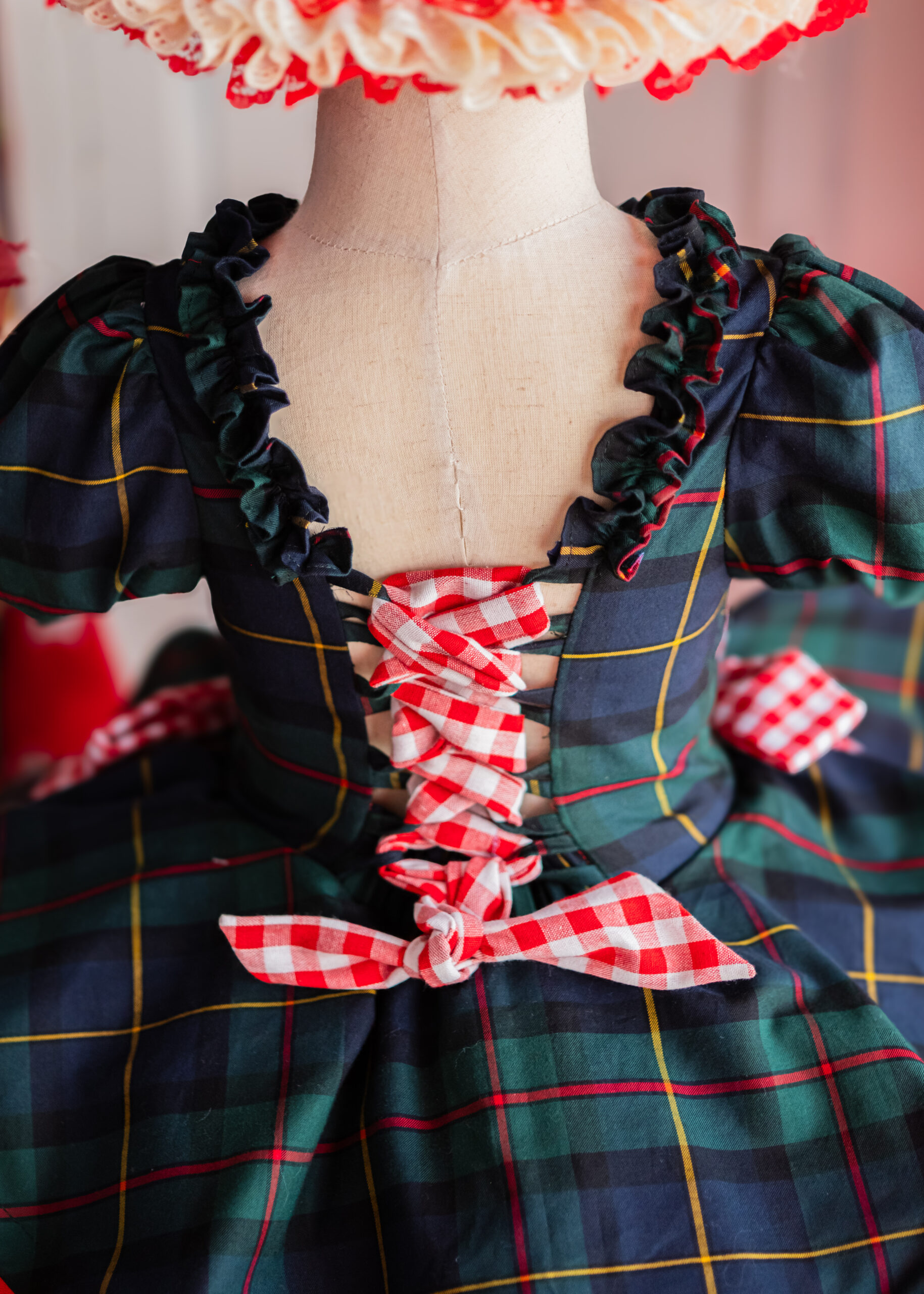 Miss Merry Vintage - Image 3